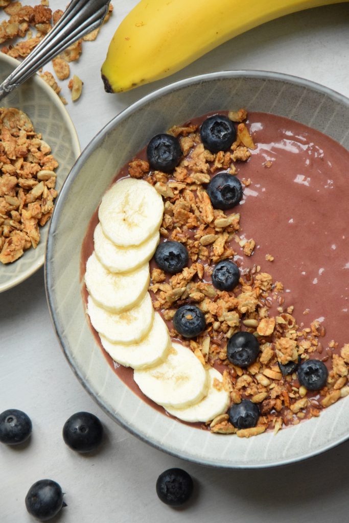 Fruchtige Smoothie Bowl Mit Avocado Und Kakao Lisas Lieblingsleckereien